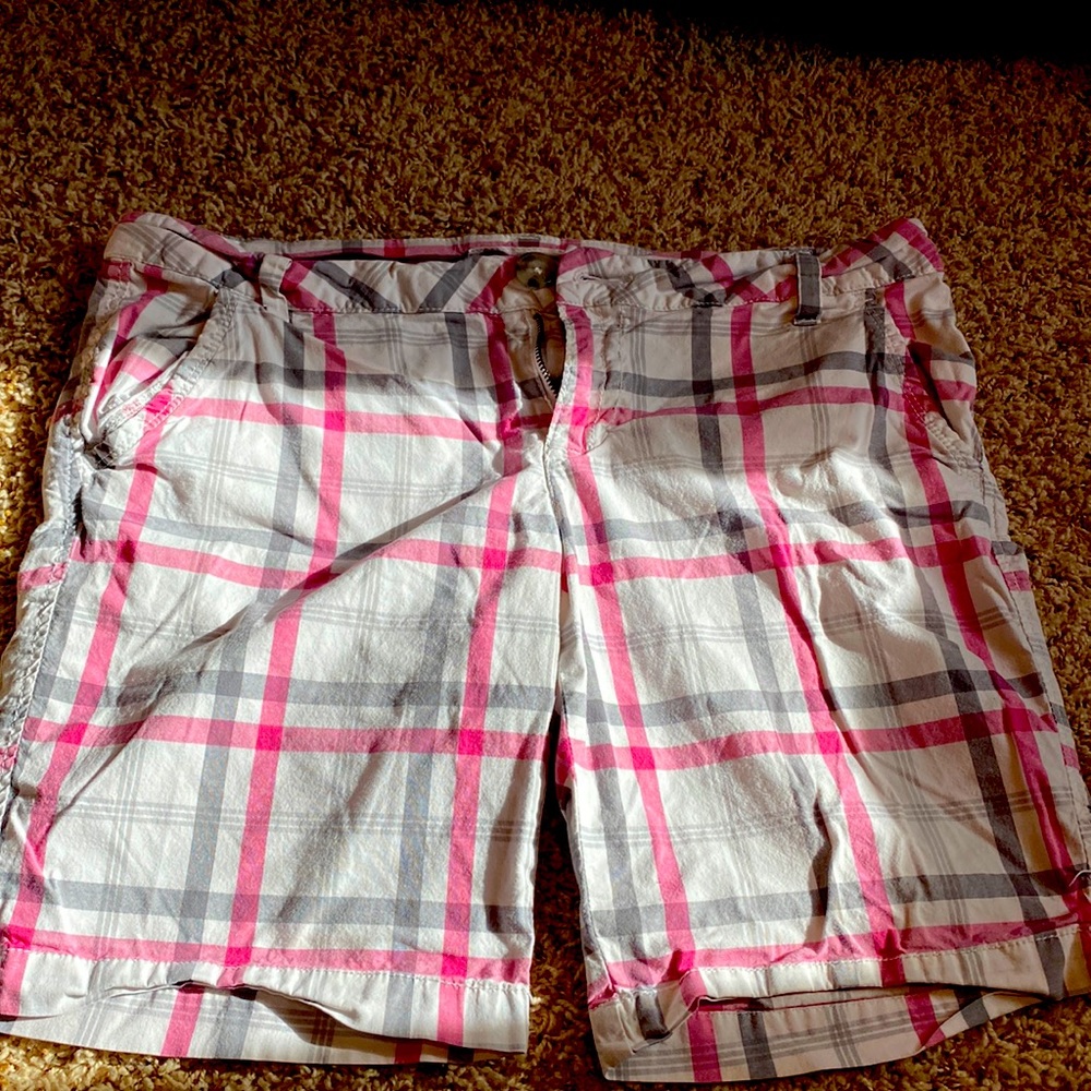 Plaid Bermuda shorts